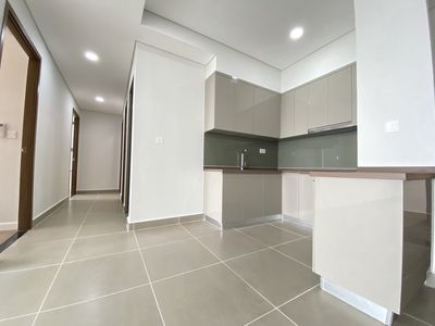 River Panorama rents three bedrooms. Two, 90 meters, ntcb, only 15 million.
