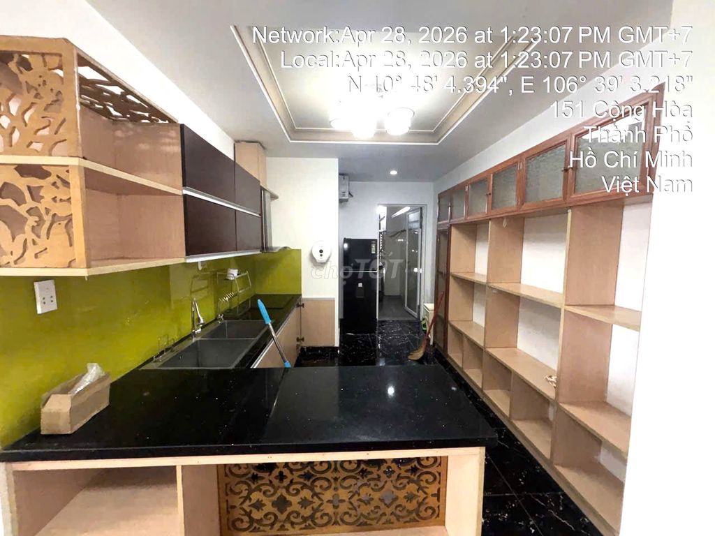 Rent Cộng Hòa Plaza apartment - 2 bedrooms at 13 million - 3 bedrooms for 15 million