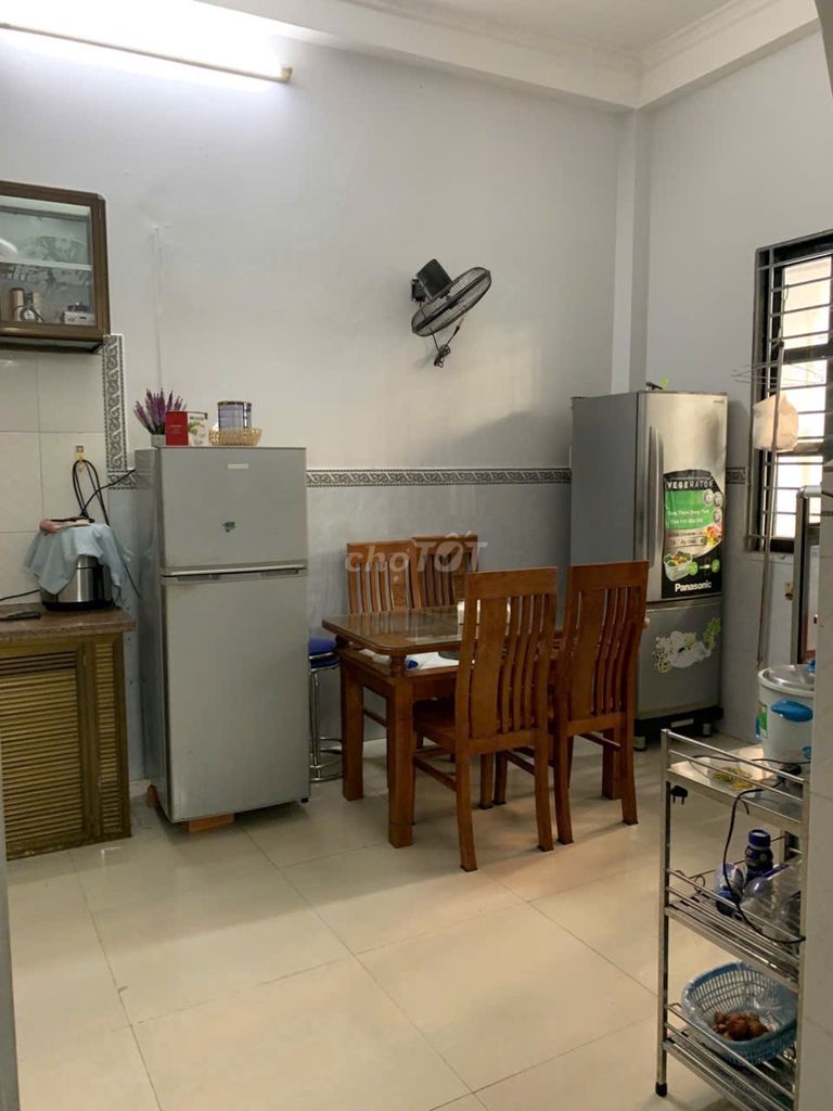 Rent a house near the Fields, Hiệp Bình Market.
