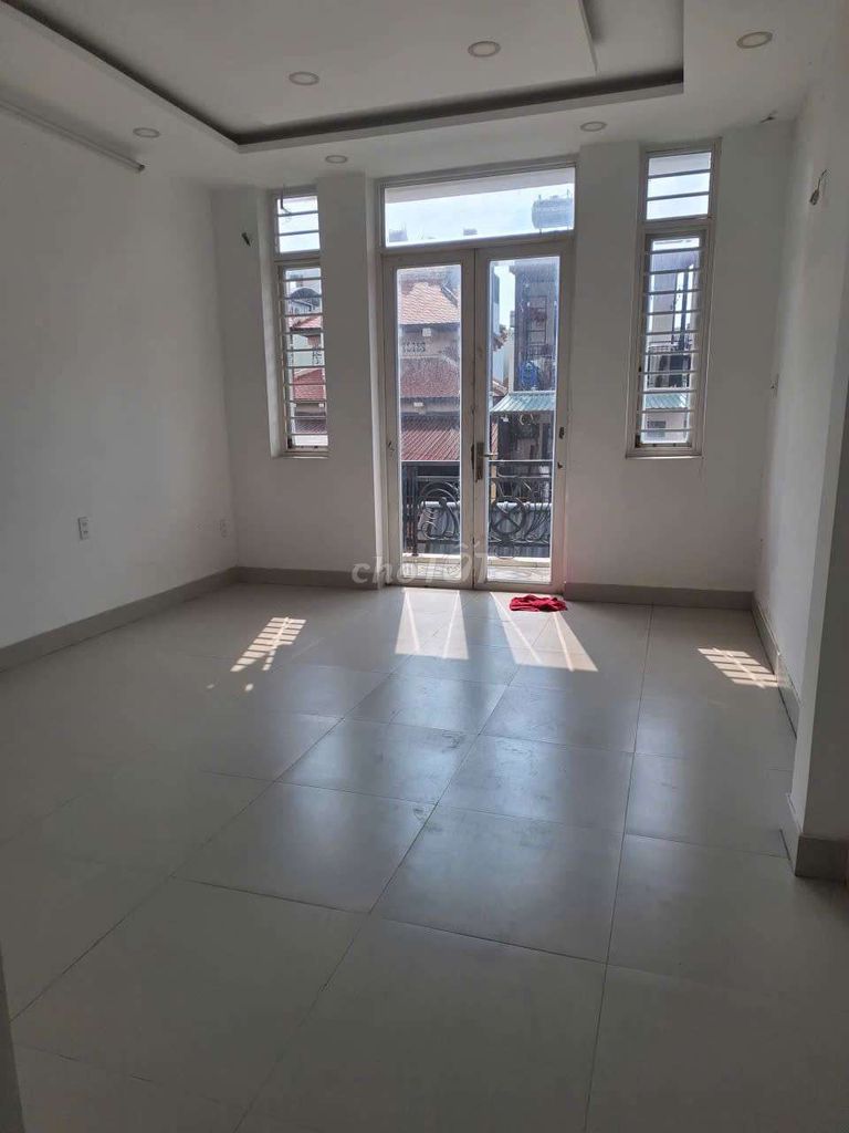 A new house. A Lê Đình Thám, 4 X20 M, 4 upstairs, 7 bedrooms, 7 toilets, 25 million