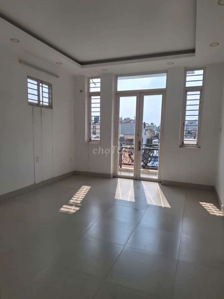 A new house. A Lê Đình Thám, 4 X20 M, 4 upstairs, 7 bedrooms, 7 toilets, 25 million