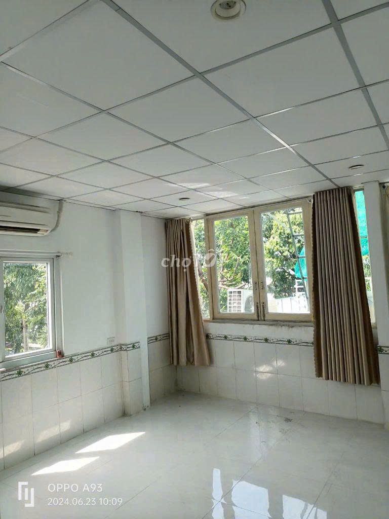 Rent two Quang Trung, 070 8, Q. Gò Vấp, 33 million.