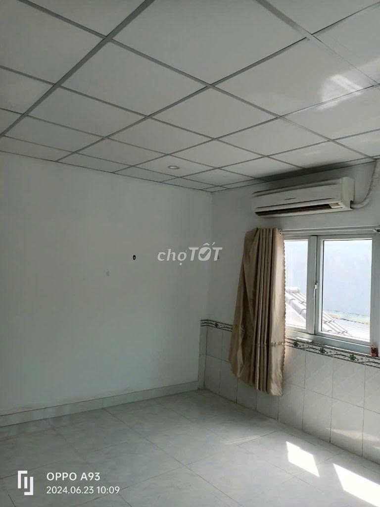 Rent two Quang Trung, 070 8, Q. Gò Vấp, 33 million.