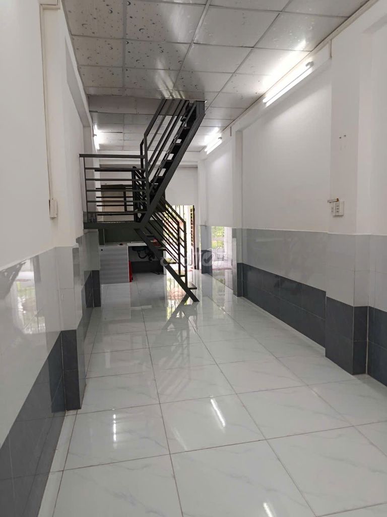 Rent the original house, quiet near the supermarket, school, right in