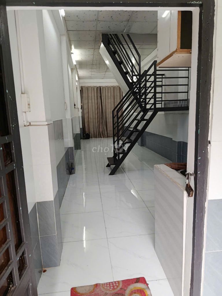 Rent the original house, quiet near the supermarket, school, right in