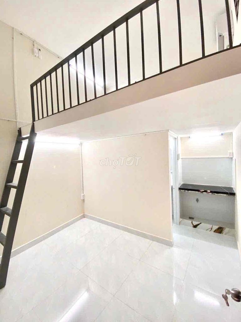 Rent apartment value: 3.2 million a month.