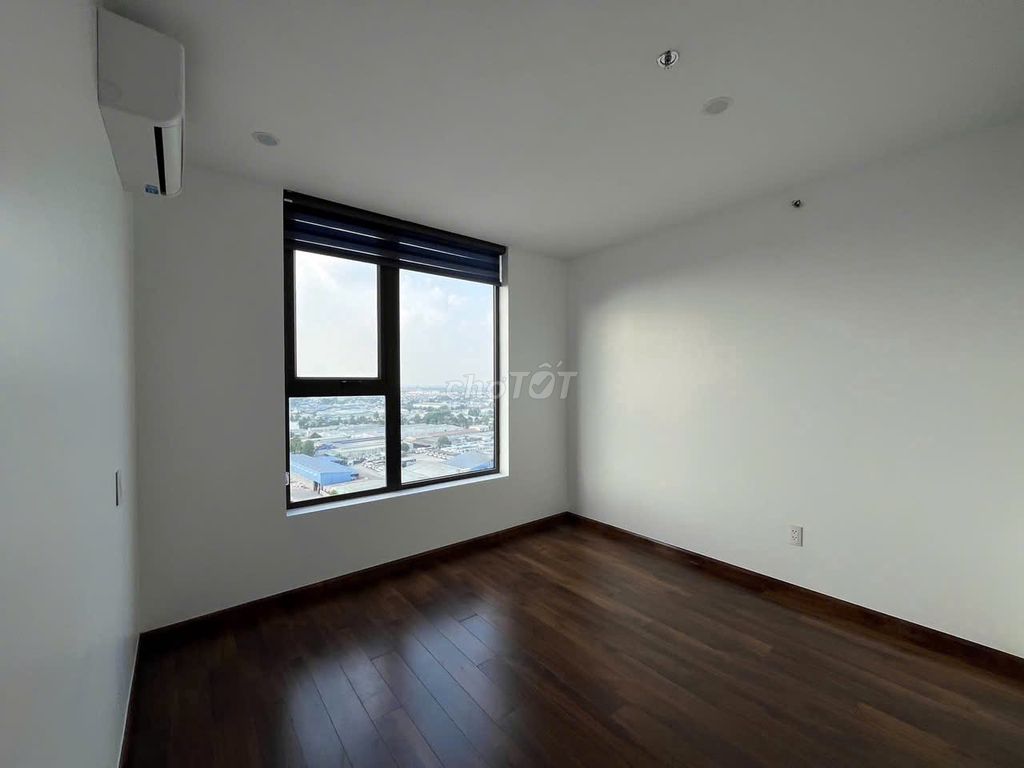 Ccccc Pisco. Thạnh Xuân 13. District 12. 60 meters2. Two bedrooms. ntcb. 7.5 million.
