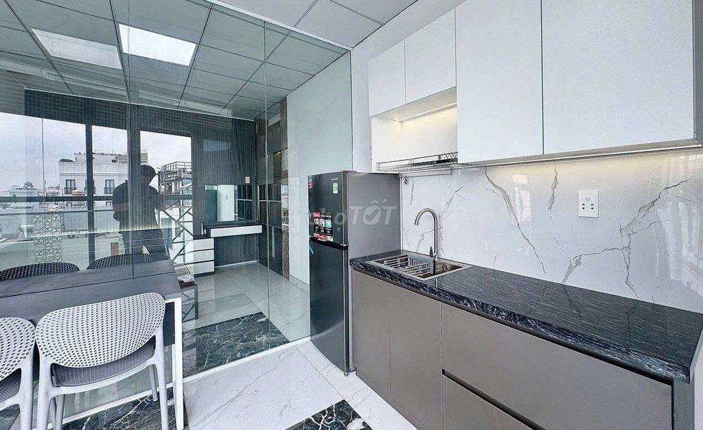 Rent a balcony bedroom, Full Phú Nhuận interior right over in Phan Xil Long.