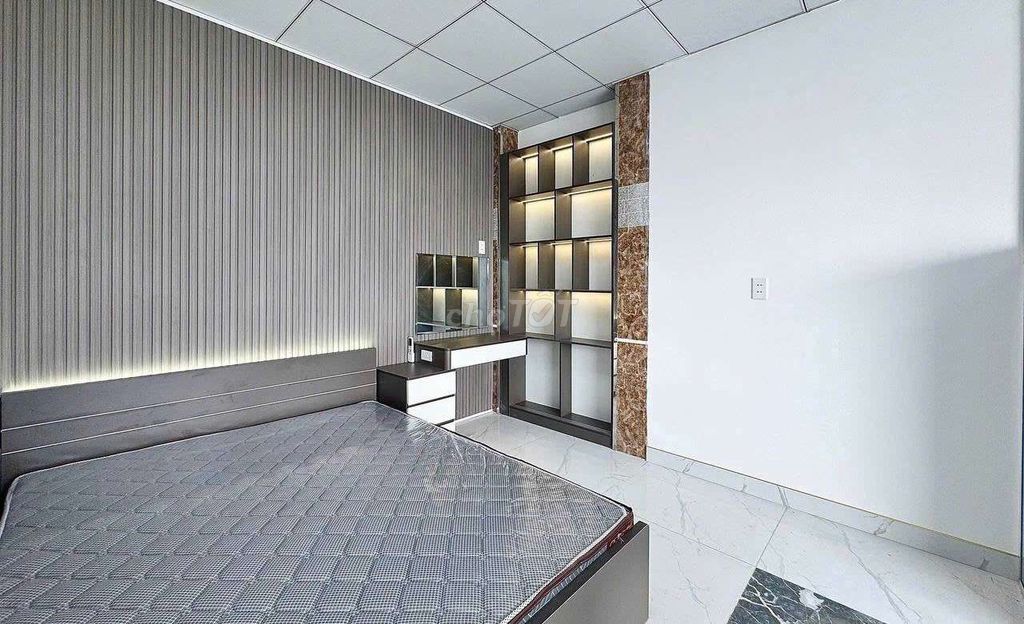 Rent a balcony bedroom, Full Phú Nhuận interior right over in Phan Xil Long.