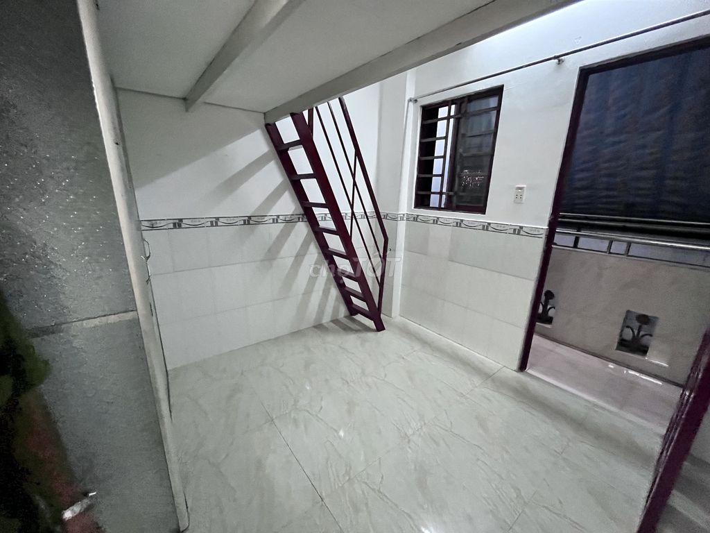 Rent a 7 - Deposital mound five minutes from pmh.