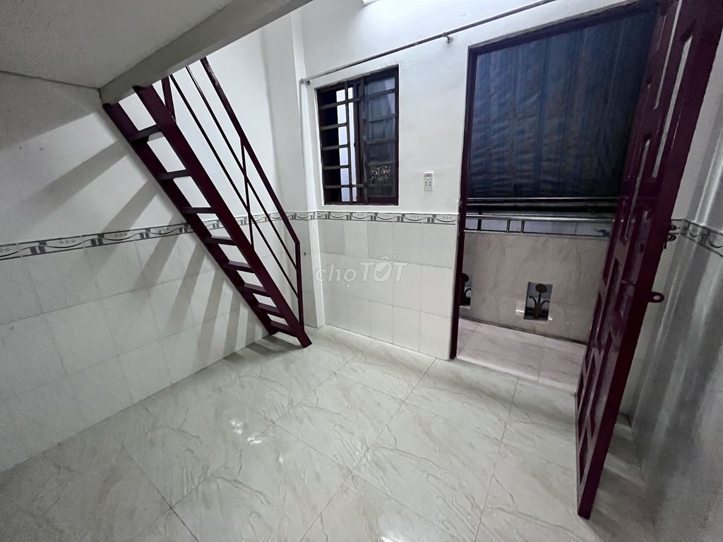 Rent a 7 - Deposital mound five minutes from pmh.