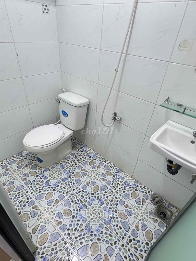ground floor - air conditioning - closet shelf - guard