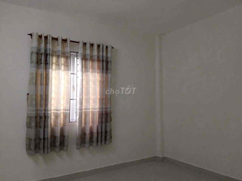 Rent an alley house on Nguyễn Tuyển District 2.