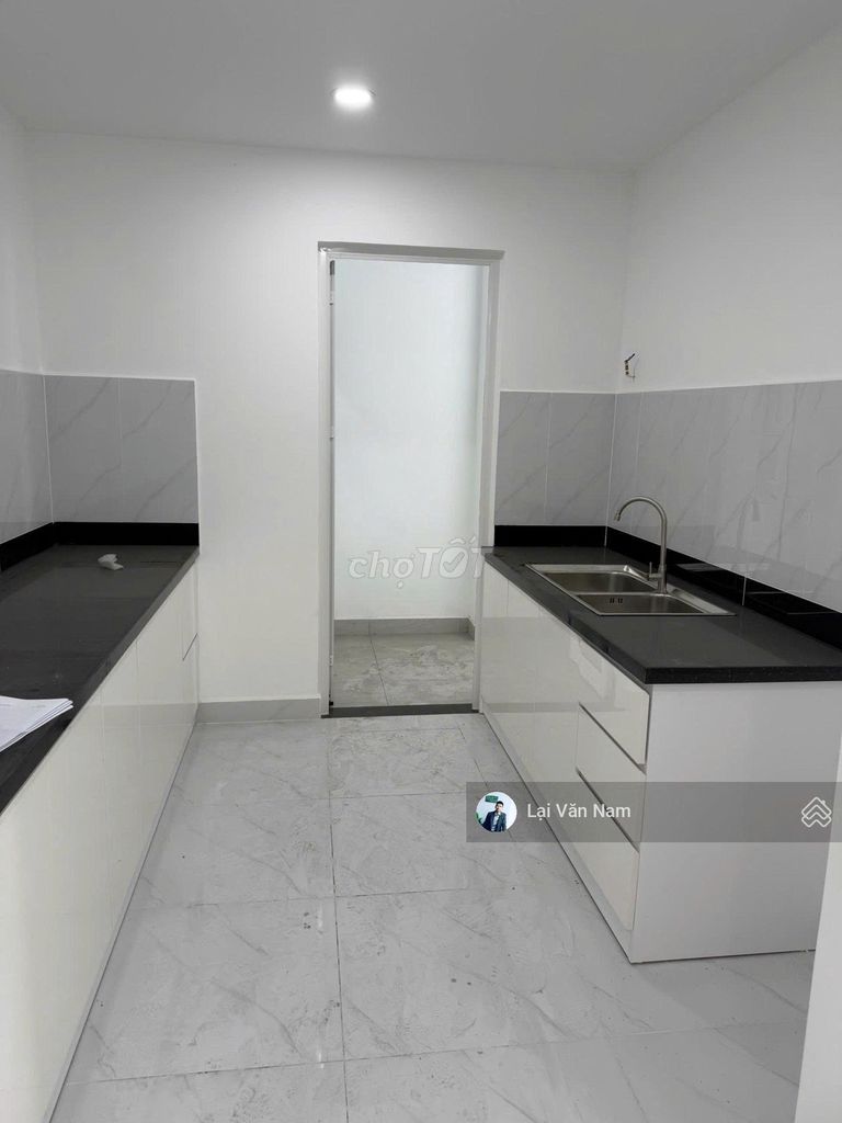 Conic Boulevard – apartment for rent