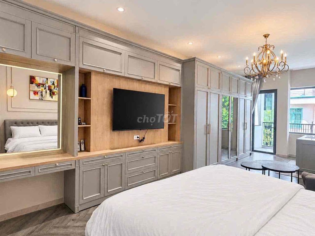 The bandol apartment is 45 meters wide, full interior right here in the third quarter, new home.