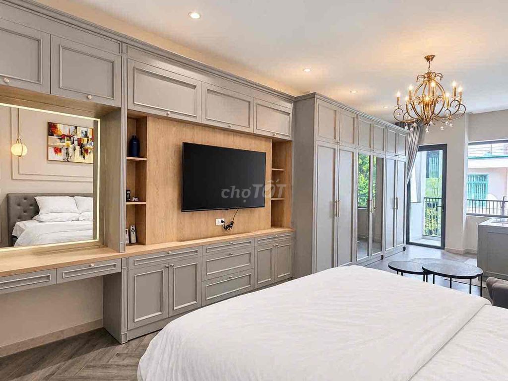 The bandol apartment is 45 meters wide, full interior right here in the third quarter, new home.