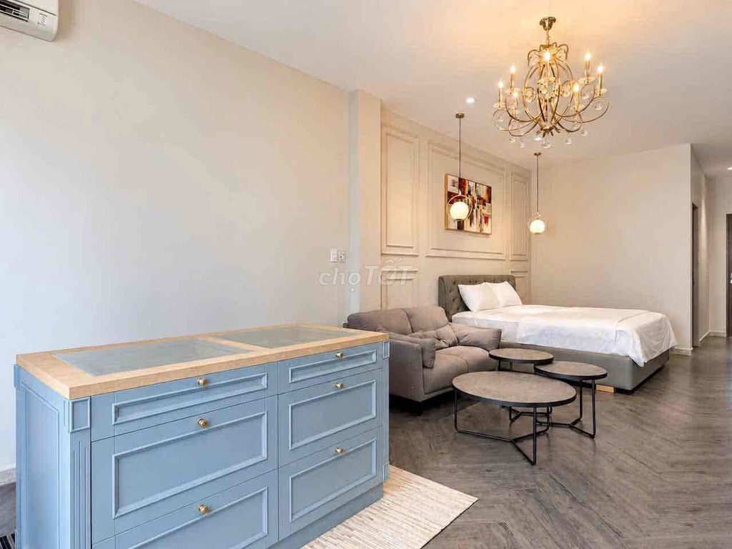 The bandol apartment is 45 meters wide, full interior right here in the third quarter, new home.
