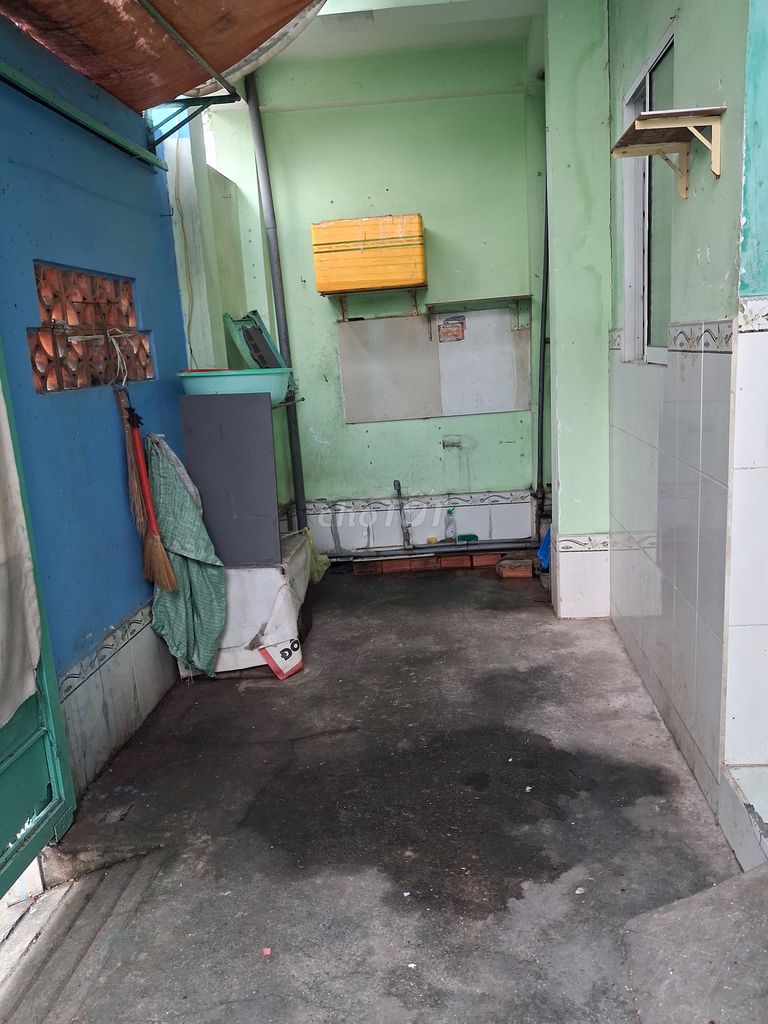 Rent a hotel room in District 12 Nguyễn Văn Quá.