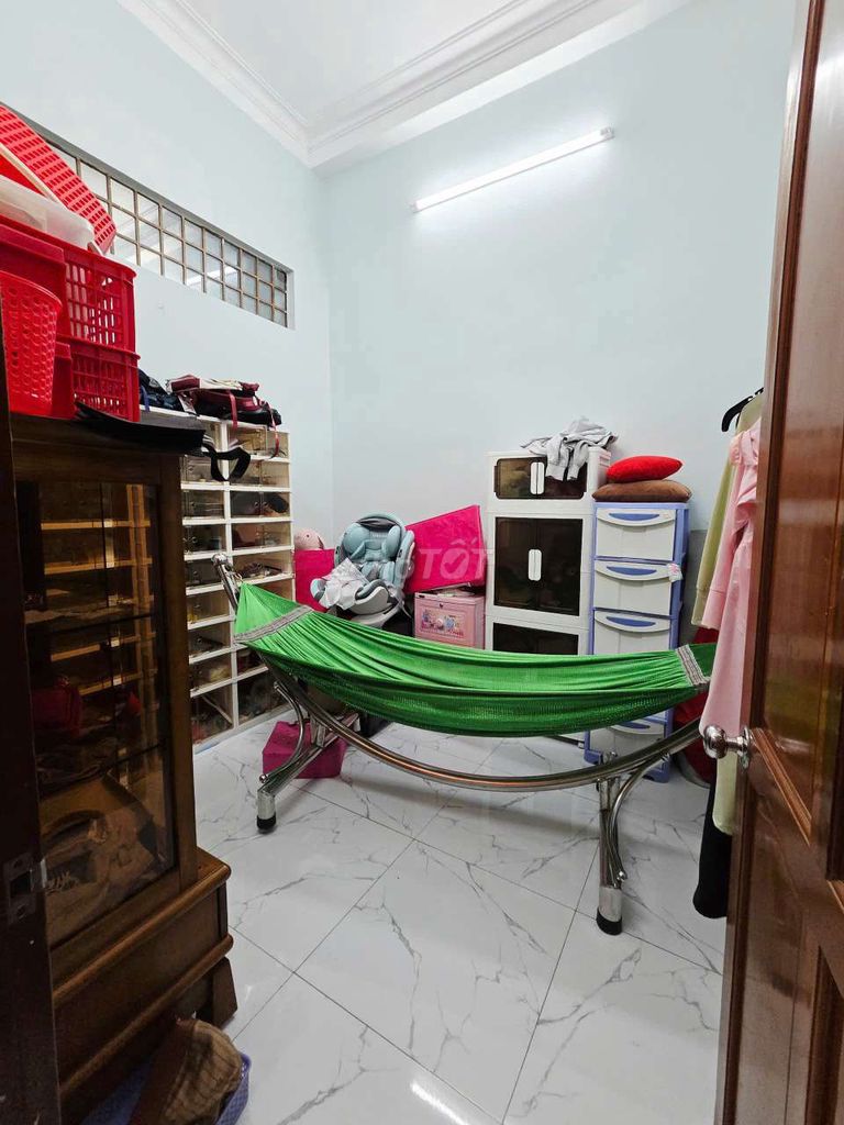 AKD Nguyễn Thế Truyện, the beautiful house has a bedroom - close to the journal