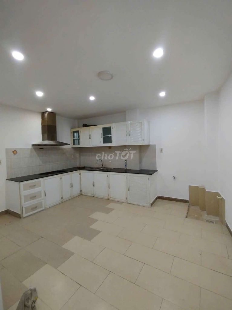 Nice 3 bedrooms - 4 M Chiến Lược alley - near the 2nd Street, cleavage