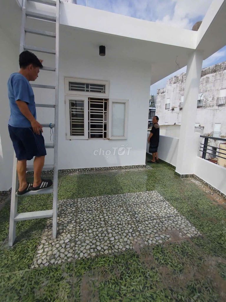 Nice 3 bedrooms - 4 M Chiến Lược alley - near the 2nd Street, cleavage