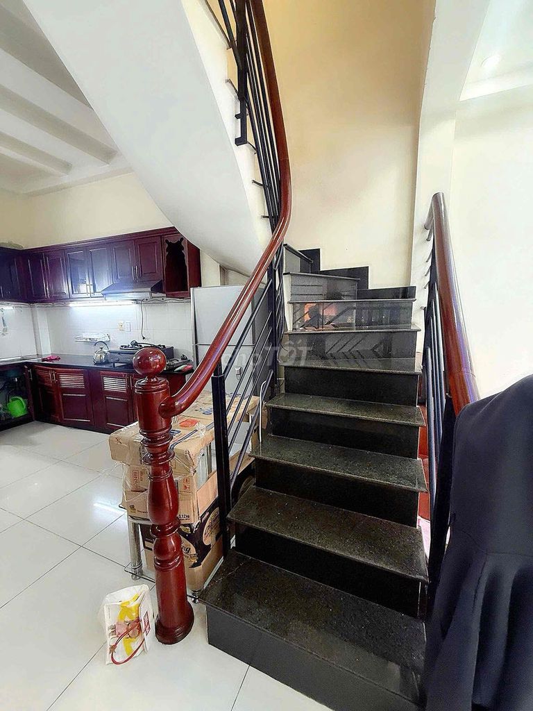 10,5 T (4) 9th floor st — 3 bedroom, 4 toilets, 10/4 p.m. —Bình Long,Tân Phú