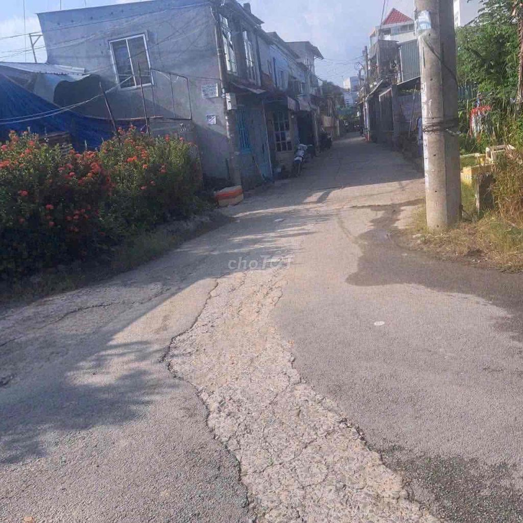 House 1 Mt. 2 goes 90 m2 using only 7 million a month - R11 Trường Thọ c