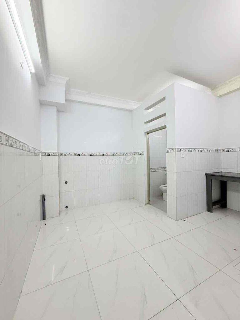 We've got a two-room Cư xá Phú Lâm D.