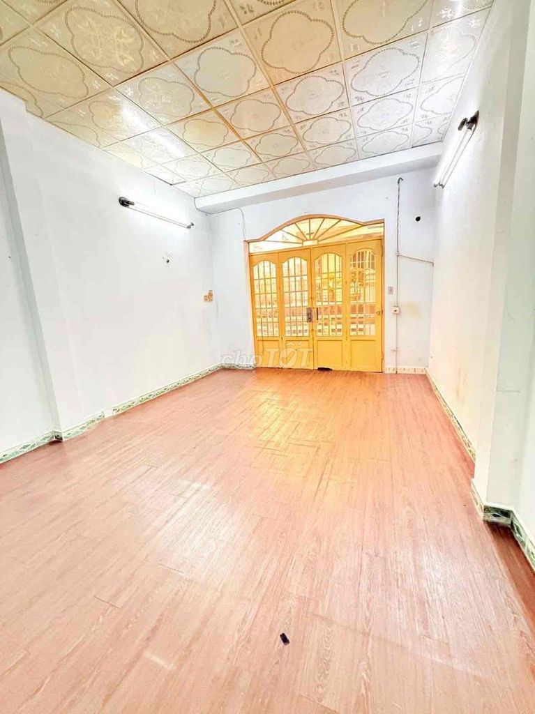 We've got a two-room Cư xá Phú Lâm D.