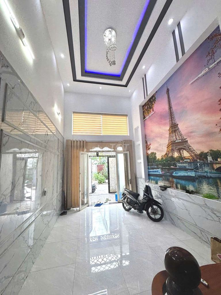Rent 427 Lê Văn Quới, 18 million, 4 bedrooms, 5 stories,