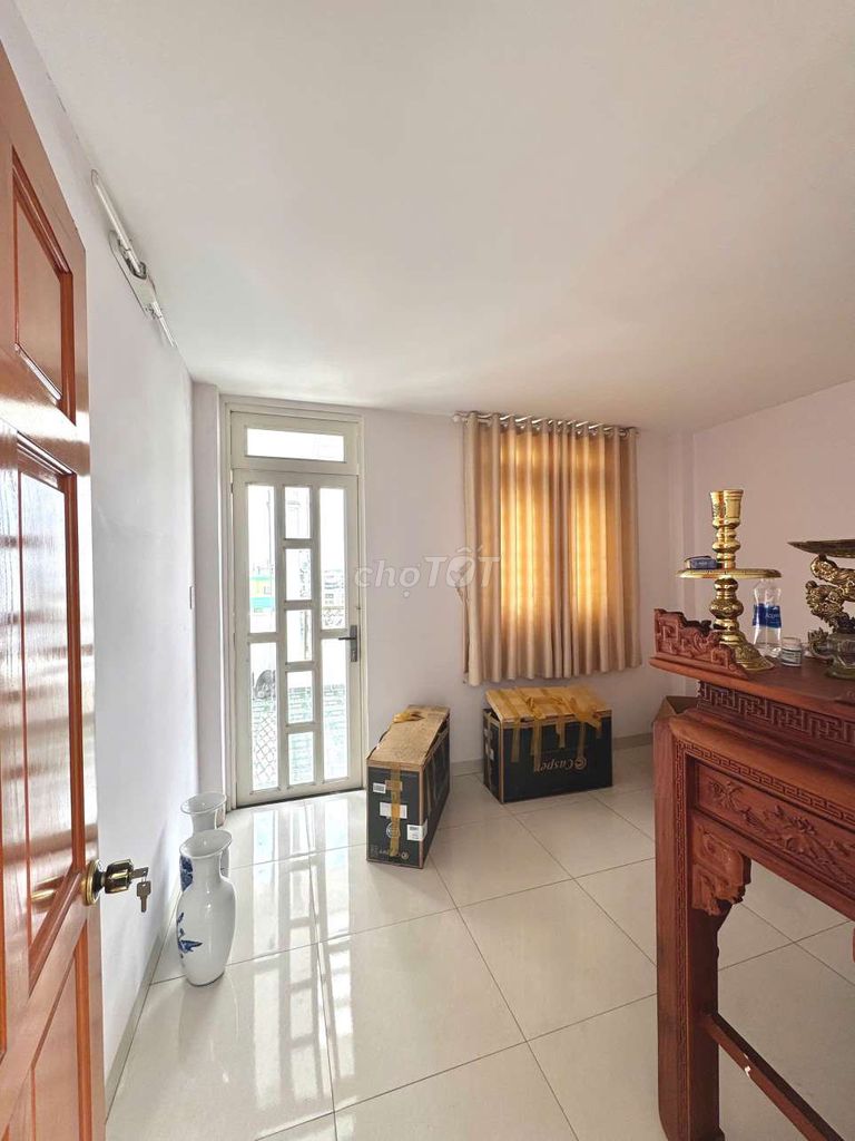 Rent 427 Lê Văn Quới, 18 million, 4 bedrooms, 5 stories,