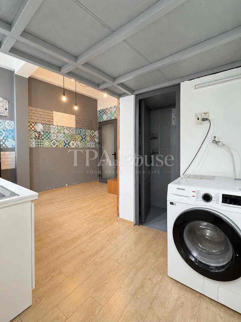 Rent apartment is 6'7" - full interior - green Bình Thạnh