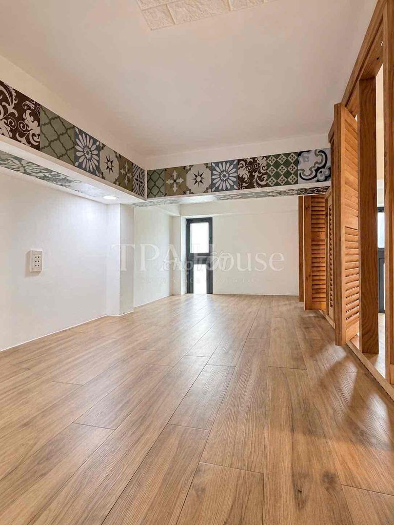 Rent apartment is 6'7" - full interior - green Bình Thạnh