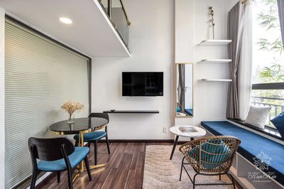 The apartment system near the bridge, the pool, the gym is 11 million.
