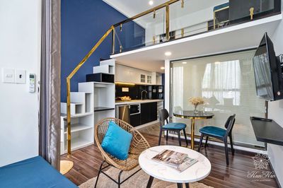 The apartment system near the bridge, the pool, the gym is 11 million.