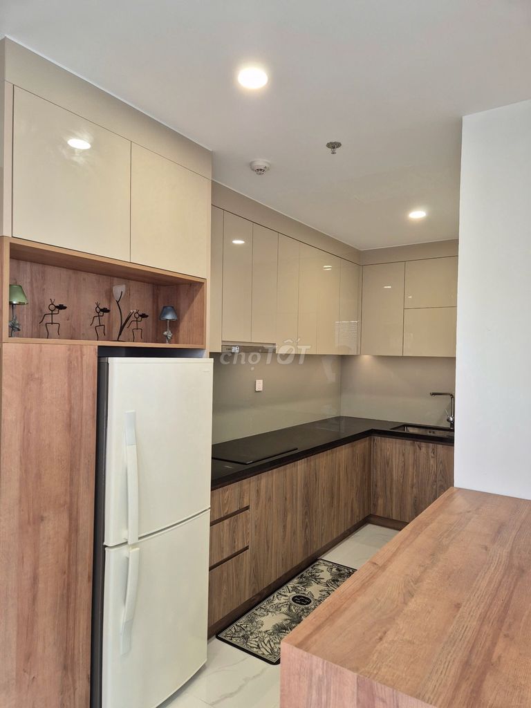 The rare one! Alanta plus 85 M2-- 2 bedrooms full of furniture + car bag-- only 18 million.