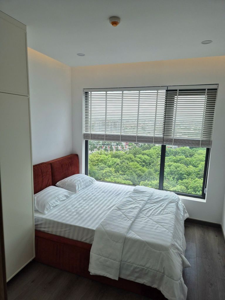 The rare one! Alanta plus 85 M2-- 2 bedrooms full of furniture + car bag-- only 18 million.