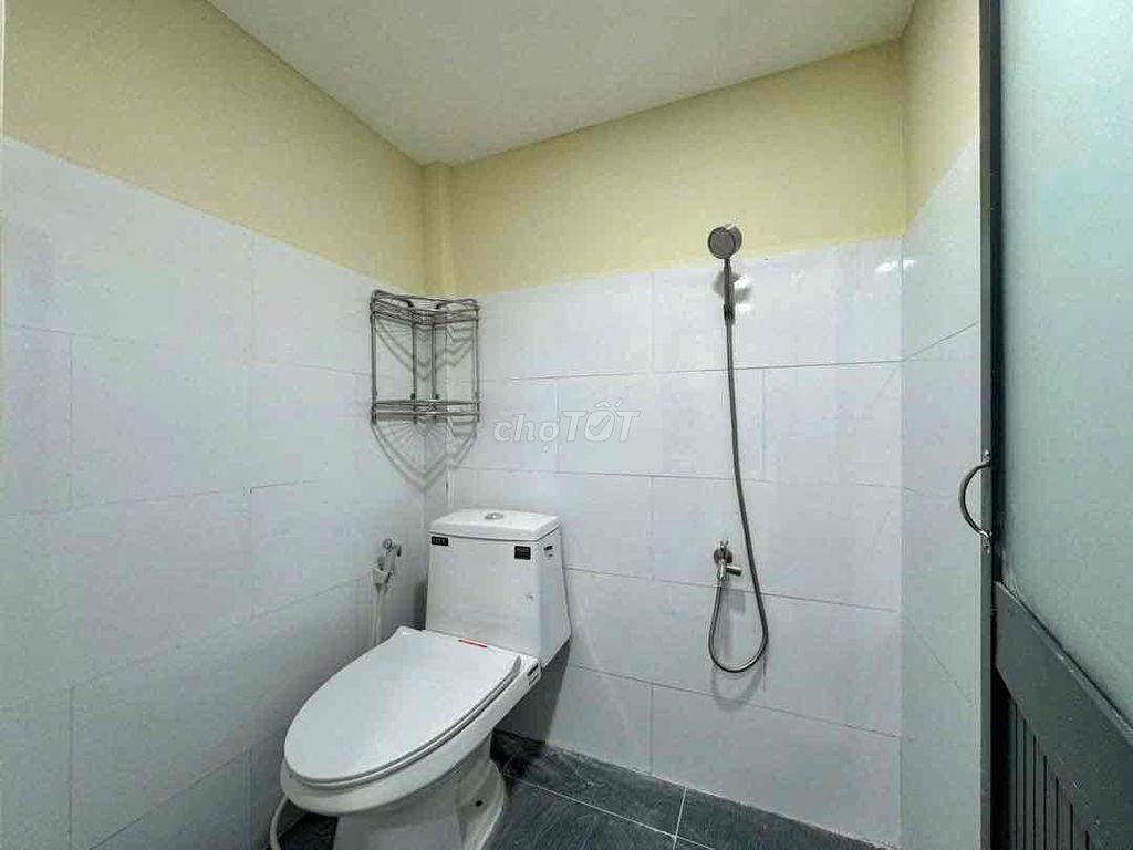 Rent de Full Seven in Gimboall