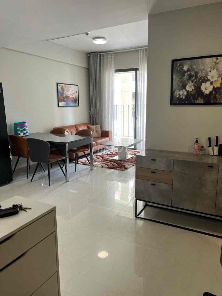 Rent a river view bedroom for 20 million more beautiful rooms in the picture.