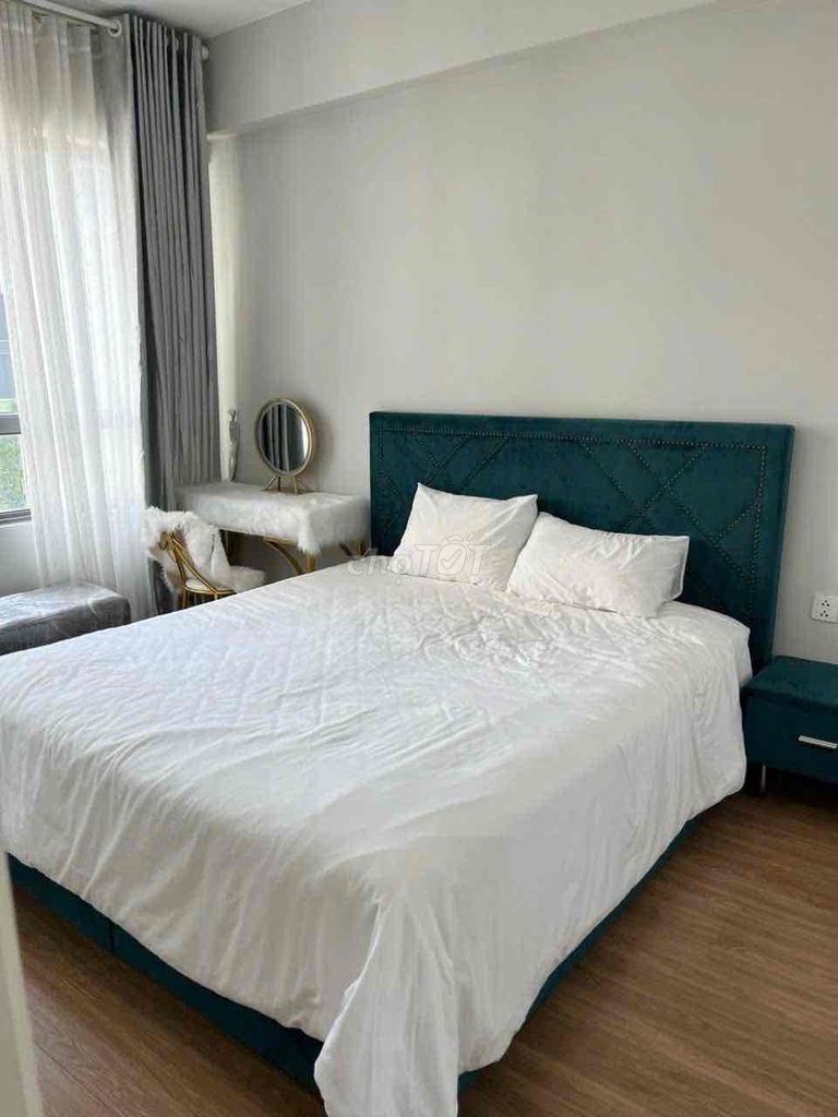 Rent a river view bedroom for 20 million more beautiful rooms in the picture.