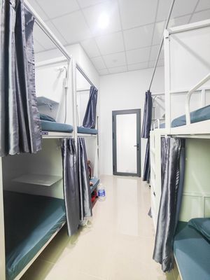 Women's dorms are now ute, hub is only 900 meters, free time - free 100 percent utility.