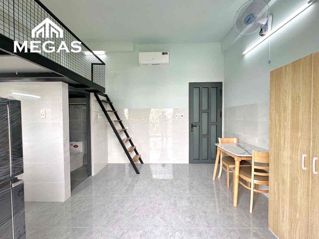 Advanced Inn - full interior - open window - immediately Dương Thị Mười