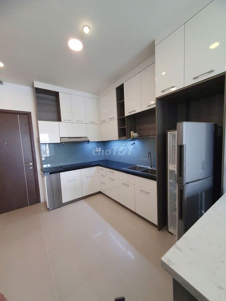 Eight x plus-Trường Chinh apartment three p sleeps at nine million a month.