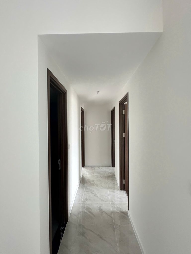 Rent a nice The Privia apartment - three bedrooms.