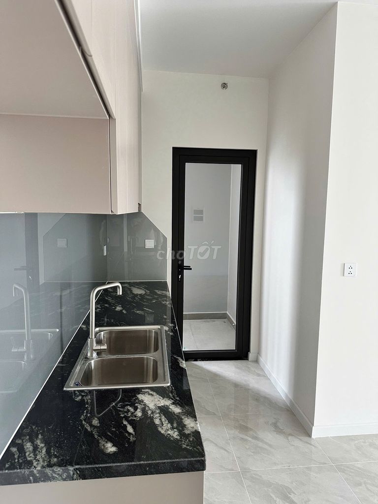 Rent a nice The Privia apartment - three bedrooms.