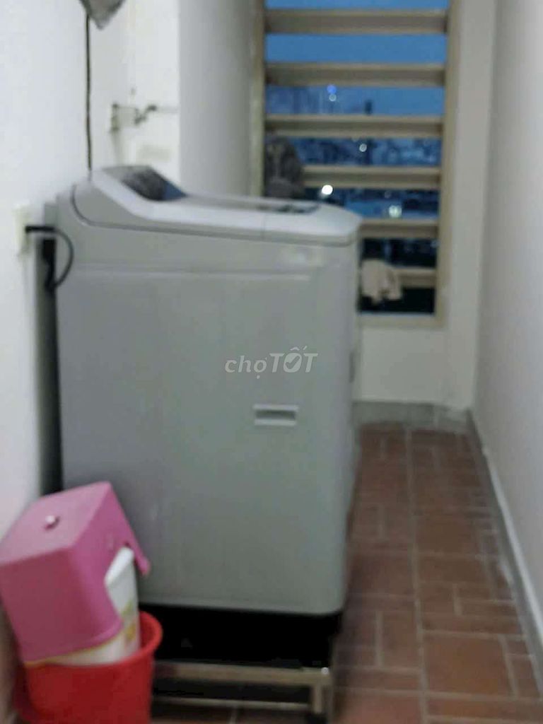 Rent apartment 9, Jason 1, Tân Bình. 90 meters, two bedrooms. Two toilets, ten million and five.