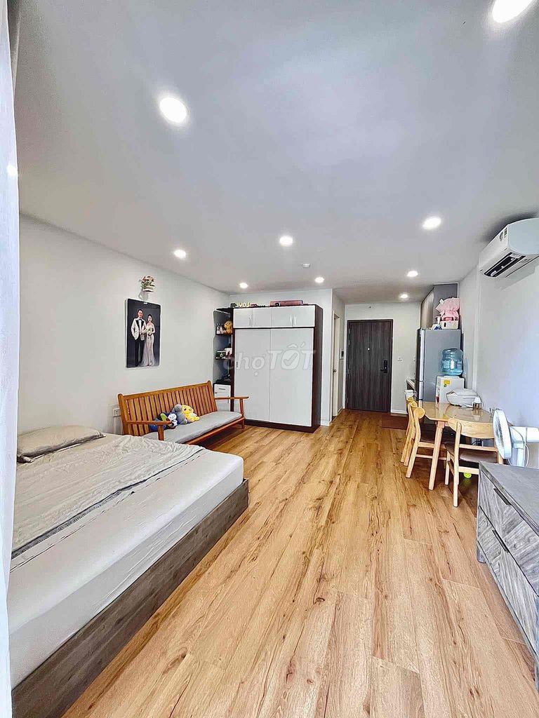District 7 Lavida Plus advanced furniture for the owner's rent