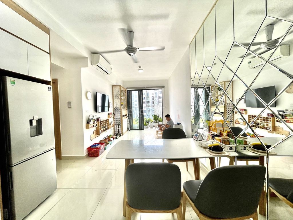 Rent an EARC 63 m2 and have a full interior of 12 million clean new homes.