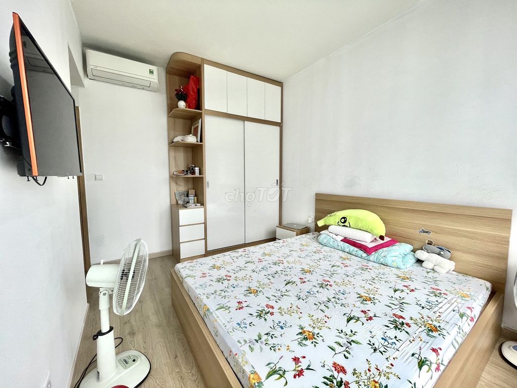 Rent an EARC 63 m2 and have a full interior of 12 million clean new homes.