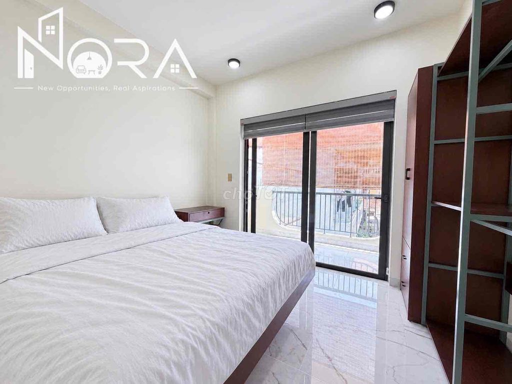 Open the apartment. A full bedroom. - Cool balcony.
